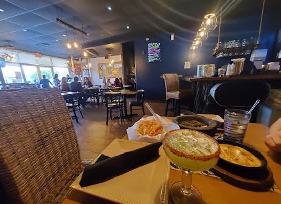 texas/brownsville/restaurant/la-troje-bar-and-grill