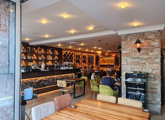 malta/marsamxett-harbour/restaurant/gourmet-cocktail-bar-grill