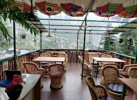 india/mcleodganj/restaurant/khanabadosh-cafe-cowork-food-cinema