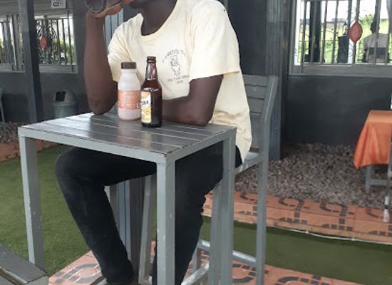 sierra-leone/eastern-province/restaurant/hancess-bar-and-restaurant