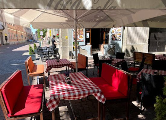 hungary/debrecen/restaurant/corleone-ristorante