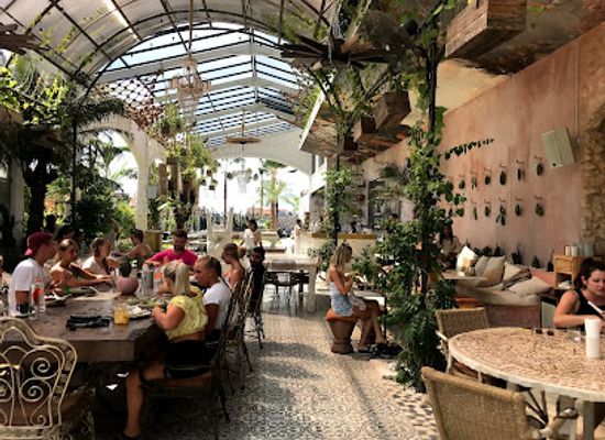 indonesia/bali/canggu/restaurant/penny-lane