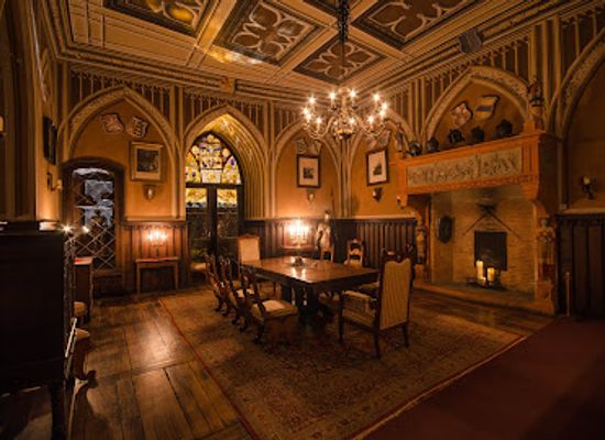germany/upper-rhine/restaurant/rheinstein-castle