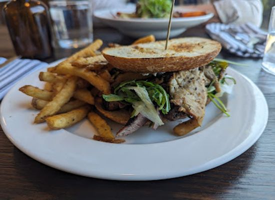 michigan/saugatuck/restaurant/lady-bird
