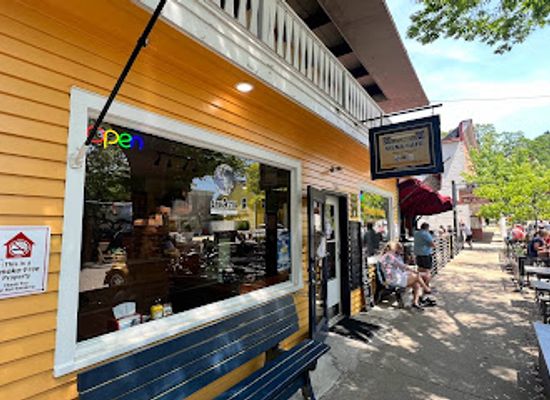 michigan/saugatuck/restaurant/siena-cafe