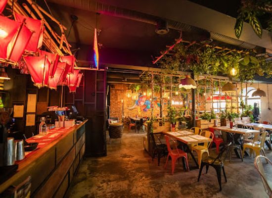 poland/lodz/restaurant/king-kong-thai-food