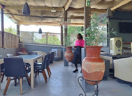 chad/n-djamena/restaurant/la-cave
