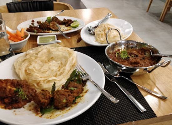 myanmar-burma/yangon/mayangone/restaurant/the-marina