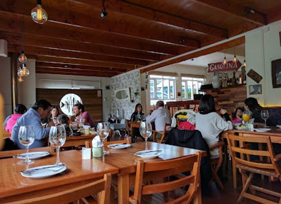chile/valdivia/restaurant/puerto-canelos
