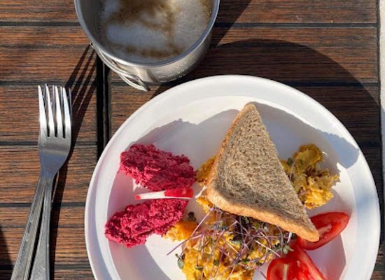 hungary/lake-balaton/restaurant/kiliti-bar-and-gastro-boat