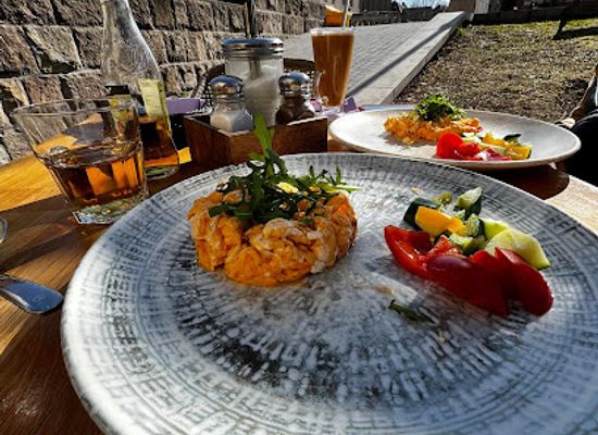 hungary/eger/restaurant/itt-es-most-etterem-es-kavezo