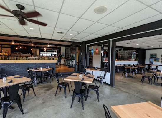 maine/downeast/restaurant/the-nor-easter-pound-market