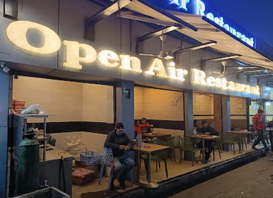 india/lucknow/hazratganj/restaurant/open-air-restaurant
