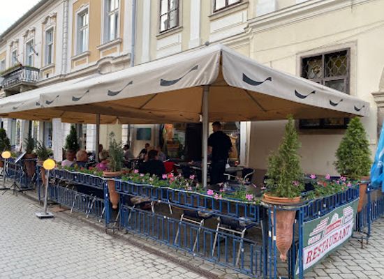 hungary/eger/restaurant/gyros-etterem