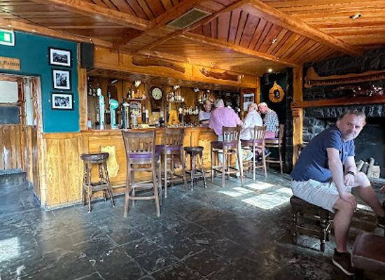 ireland/ring-of-kerry/restaurant/beaufort-bar-restaurant