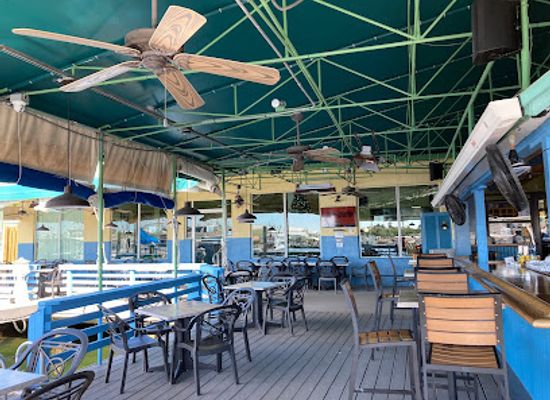 florida/florida-keys/restaurant/pilot-house-restaurant-marina