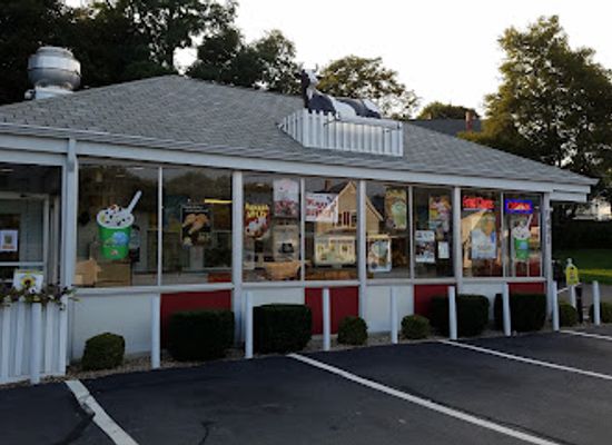 massachusetts/bristol-county/restaurant/frates-drive-in