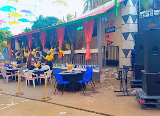 haiti/bassin-bleu/restaurant/king-eau-traitee-bar-et-grill