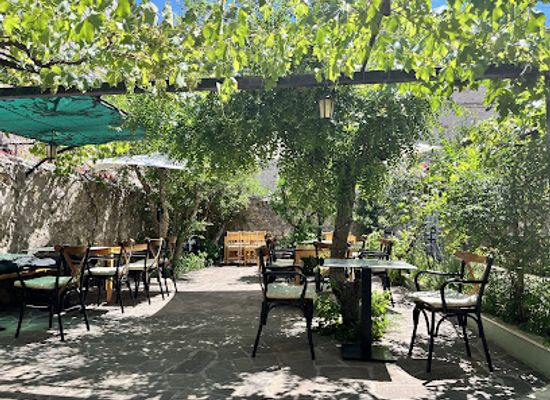 croatia/hvar/restaurant/nook