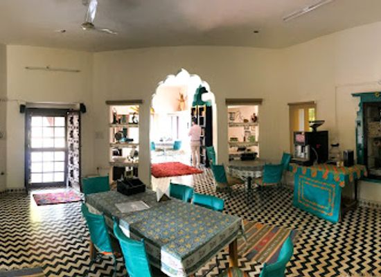 india/ranthambore/restaurant/dhonk-cafe