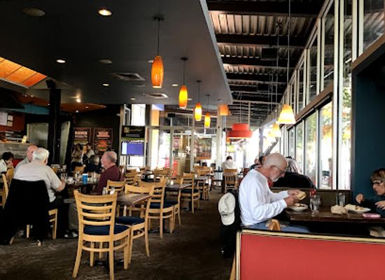 new-mexico/rio-grande-valley/restaurant/flying-star-cafe