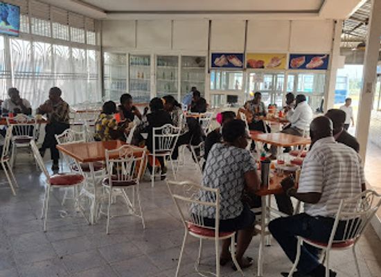 kenya/lake-nakuru-national-park/restaurant/food-palace-and-grill-nakuru
