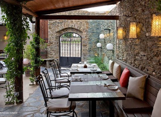 spain/costa-brava/restaurant/compartir