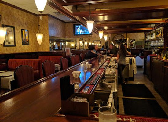 ohio/akron/north-hill/restaurant/wise-guys-lounge-and-grill