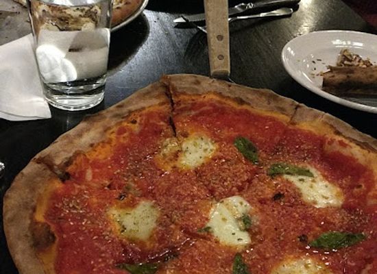 pennsylvania/scranton/restaurant/bar-pazzo