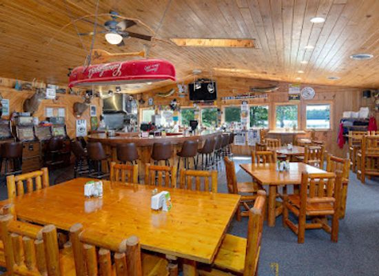 wisconsin/lake-superior-lowland/restaurant/scenic-drive-resort