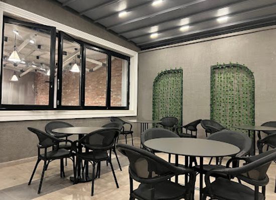 uganda/lake-bunyonyi/restaurant/numba-cafe-boutique-hotel-by-arcadia-lodges