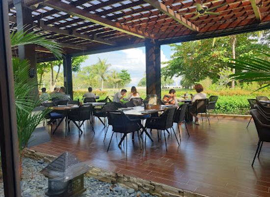 malaysia/borneo/restaurant/oceano-modern-grill