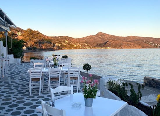 greece/saronic-gulf-islands/restaurant/axivadaki