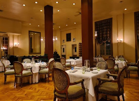 egypt/luxor/restaurant/mTm-lnkhyl-dkhl-fndq-swflytl-wynter-bl-s