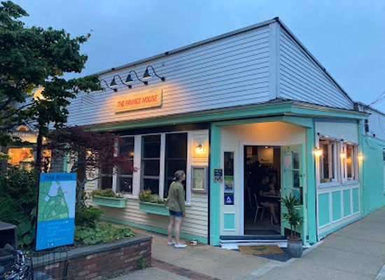 massachusetts/dukes-county/restaurant/the-pawnee-house-mv