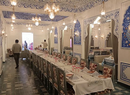 india/jaipur/city-palace/restaurant/the-curry-spoon