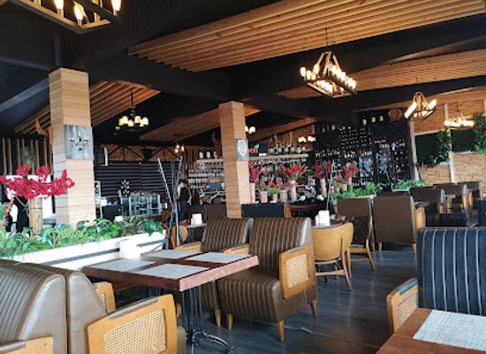 kazakhstan/aktau/restaurant/lamore