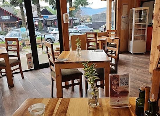 chile/pucon/restaurant/lorenza-pucon