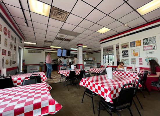 arkansas/conway/restaurant/burgers-pies-fries