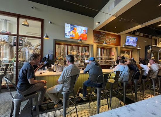 california/monterey/restaurant/alvarado-street-brewery