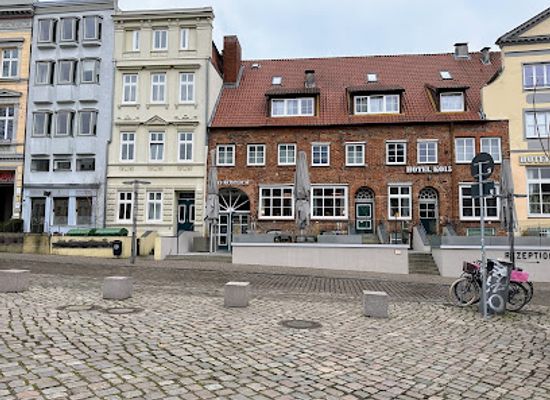 germany/lubeck/st-gertrud/restaurant/das-kostlich-lubeck-altstadt