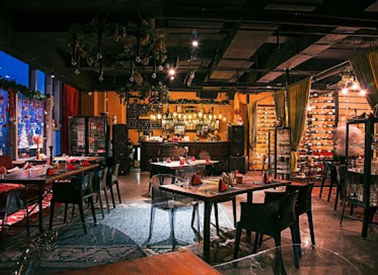 mongolia/ulaanbaatar/restaurant/los-bandidos-zaisan
