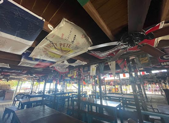 british-virgin-islands/jost-van-dyke/restaurant/foxy-s-giftshop