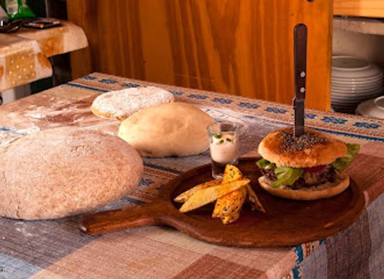argentina/andean-northwest/restaurant/resto-wine-vasija-secreta