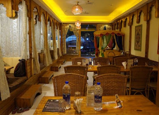 india/mumbai/restaurant/poush-essence-of-kashmir