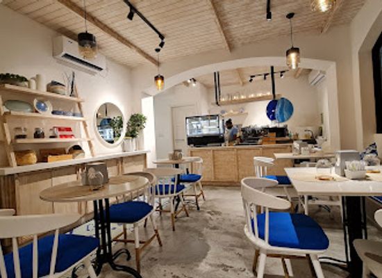 maldives/hulhumale-island/restaurant/minutiae-mv