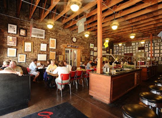 arkansas/southwest-arkansas/restaurant/ozark-cafe