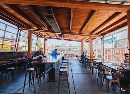 oregon/bend/restaurant/the-lot