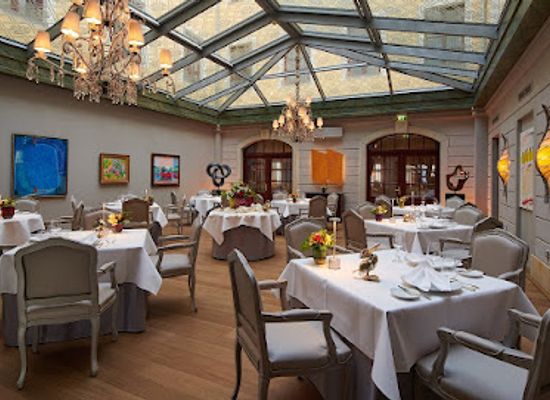 germany/dresden/neustadt/restaurant/caroussel-nouvelle