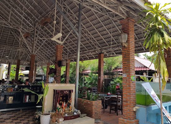 cambodia/battambang/sangkat-svay-por/restaurant/reatrey-battambang-restaurant